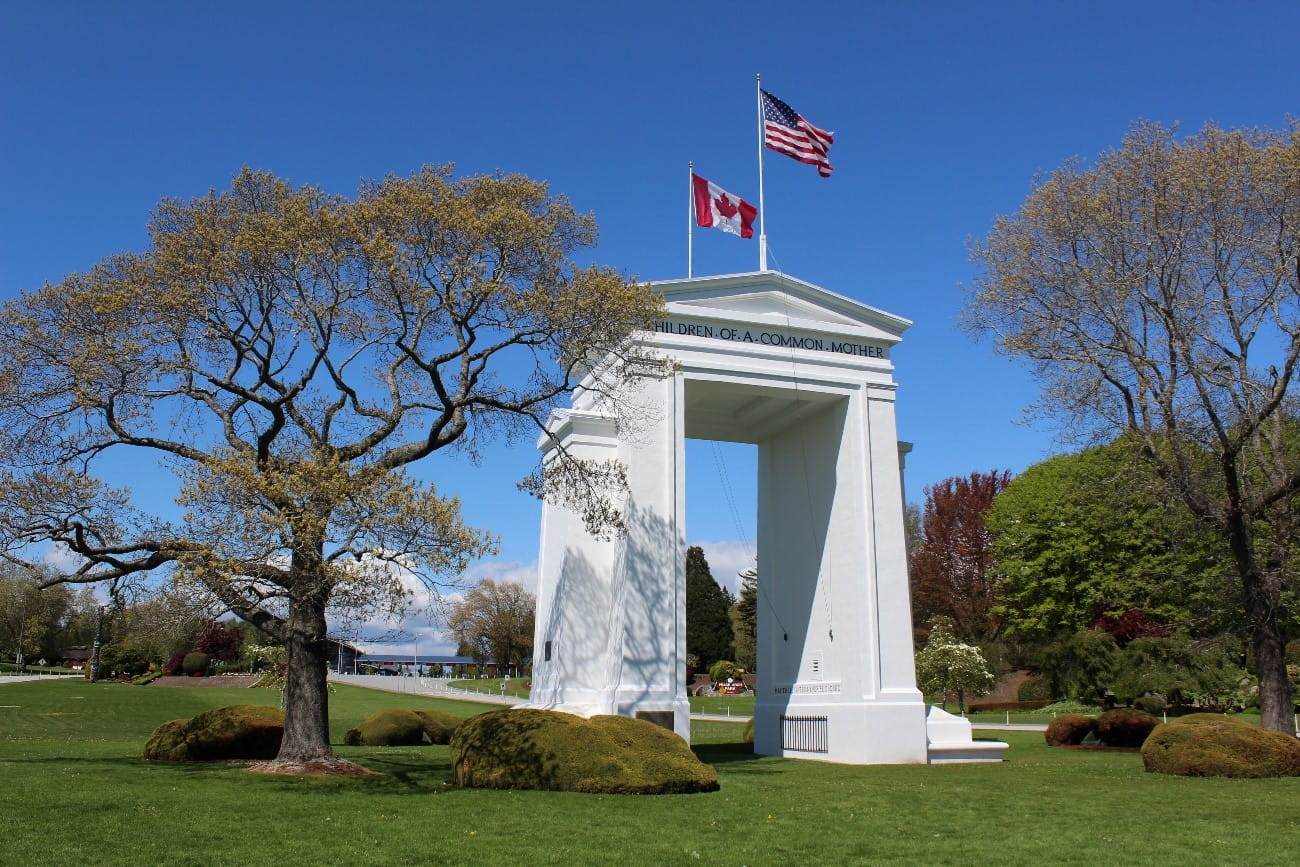 cross border flag arch